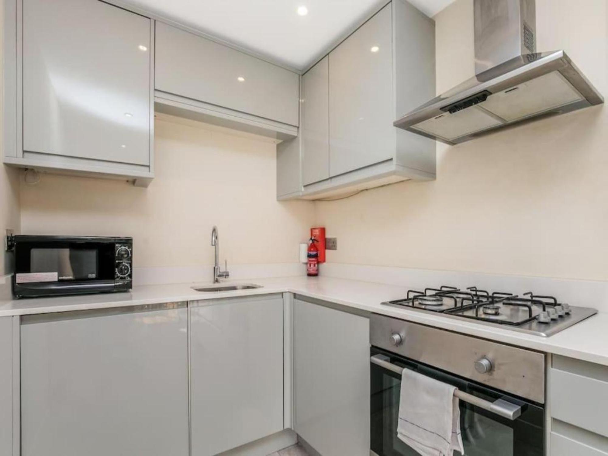 Pass The Keys Ealing Queen Of The Suburbs 2Bd Apartment London Exterior foto