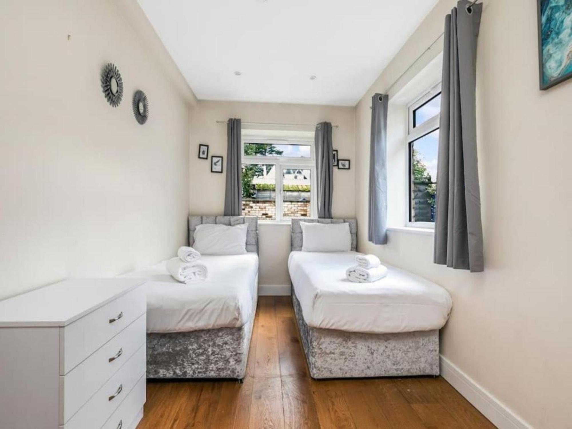 Pass The Keys Ealing Queen Of The Suburbs 2Bd Apartment London Exterior foto